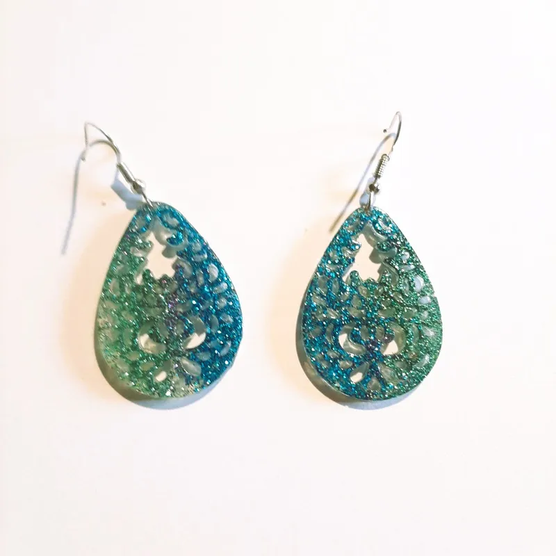 Boucles d'oreilles Fleur de Neige – Résine Artisanale