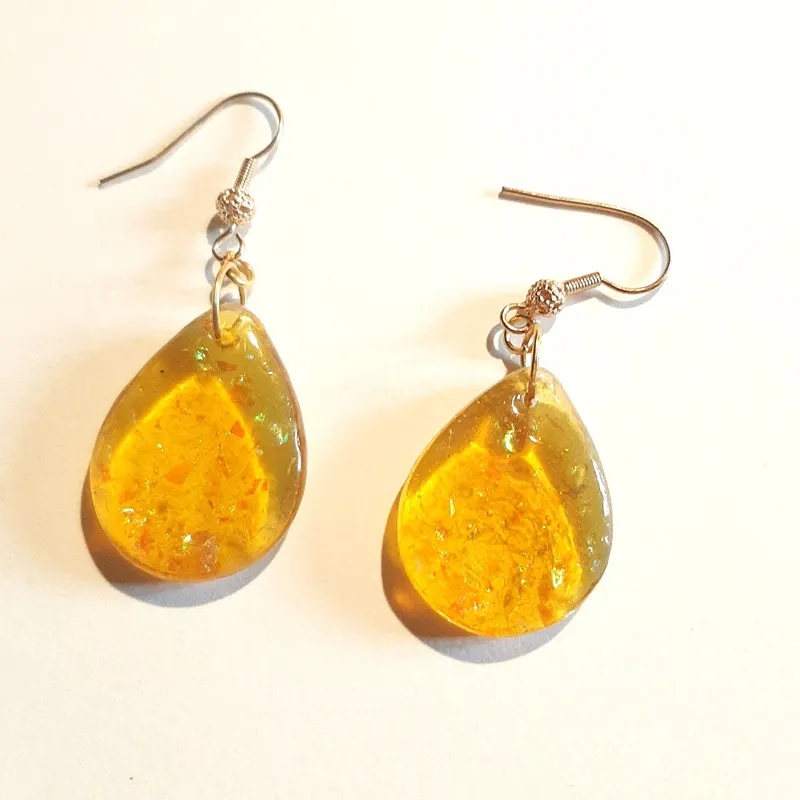 boucles d'oreilles résine