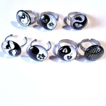 bague yin yang cabochon